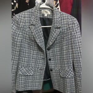 Lesuit 2 piece dress size 8p taking offers